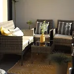 Διαμέρισμα Glam, King-size Bed, Terrace, Free Indoor Parking