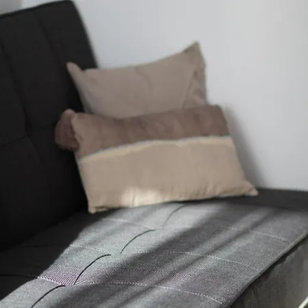 شقة Glam, King-size Bed, Terrace, Free Indoor Parking فروتسواف