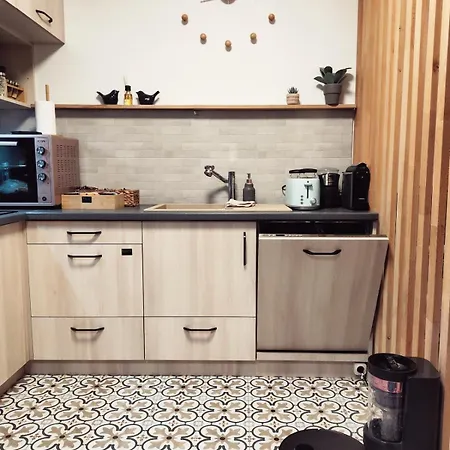 Апартаменты Glam, King-size Bed, Terrace, Free Indoor Parking