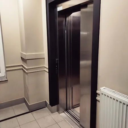 Апартаменты Glam, King-size Bed, Terrace, Free Indoor Parking Вроцлав