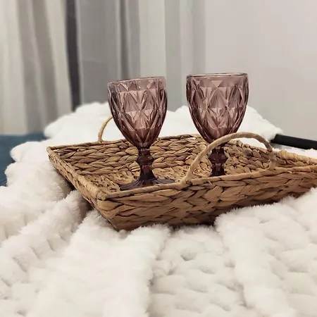 Апартаменты Glam, King-size Bed, Terrace, Free Indoor Parking