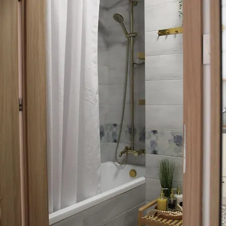アパート Glam, King-size Bed, Terrace, Free Indoor Parking *