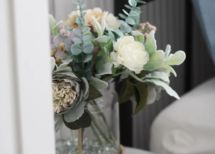 Glam, King-size Bed, Terrace, Free Indoor Parking *