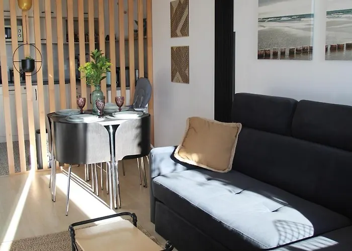 Glam, King-size Bed, Terrace, Free Indoor Parking *