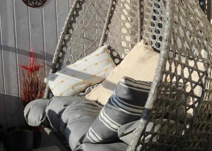 Appartement Glam, King-size Bed, Terrace, Free Indoor Parking Wrocław