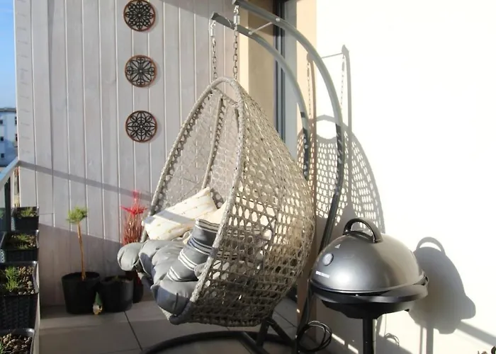 Glam, King-size Bed, Terrace, Free Indoor Parking *